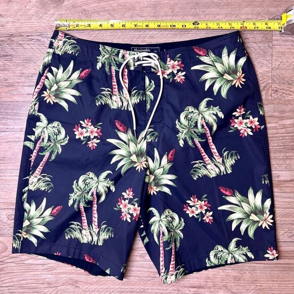 Abercrombie & Fitch Mens Multicolor Stretch Tropical Swim‎ Board Shorts Size 31 - Picture 1 of 7